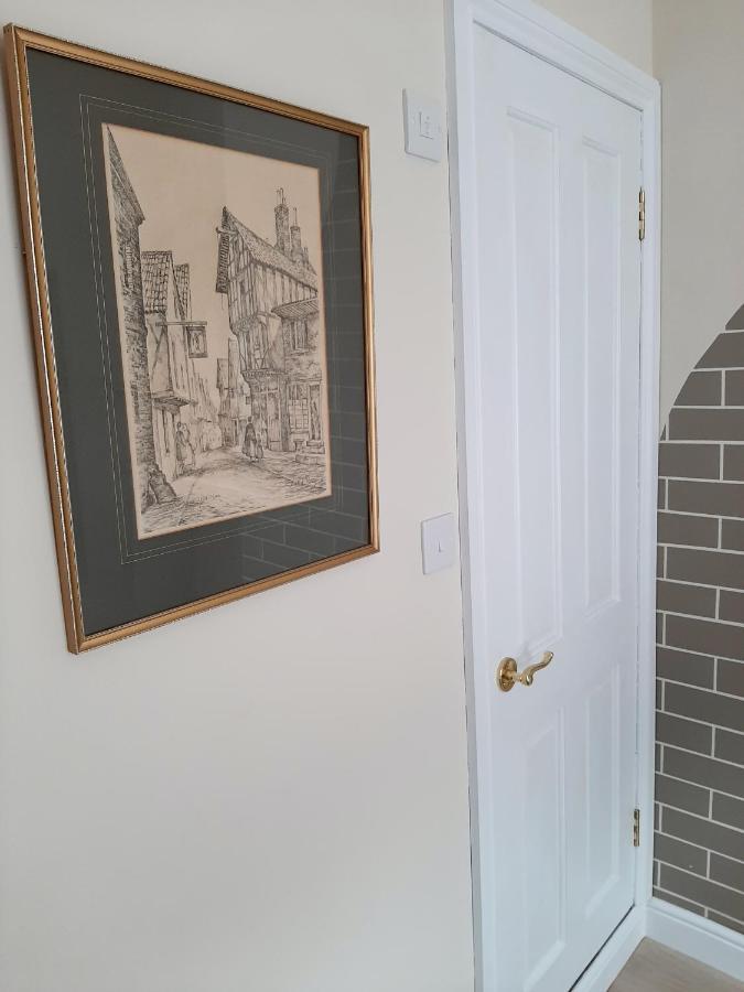 Salisbury Guest House - Free Parking York Esterno foto