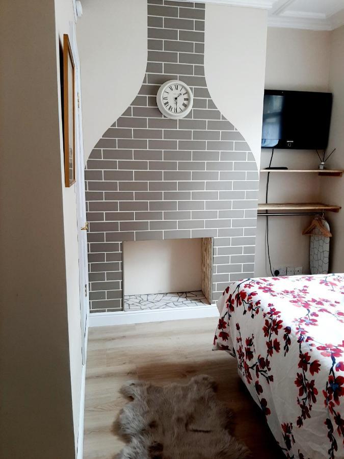 Salisbury Guest House - Free Parking York Esterno foto