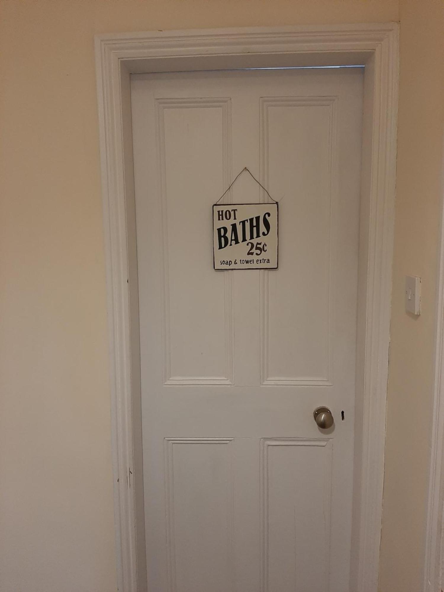 Salisbury Guest House - Free Parking York Esterno foto